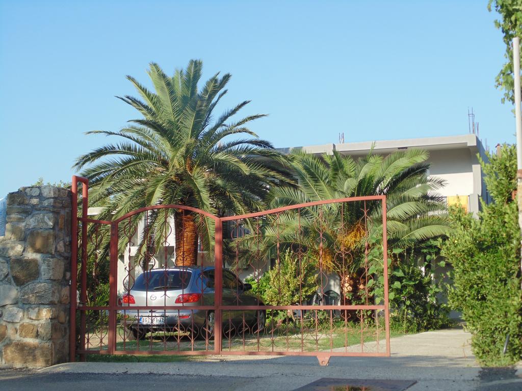 Apartments Macaso Bar Buitenkant foto