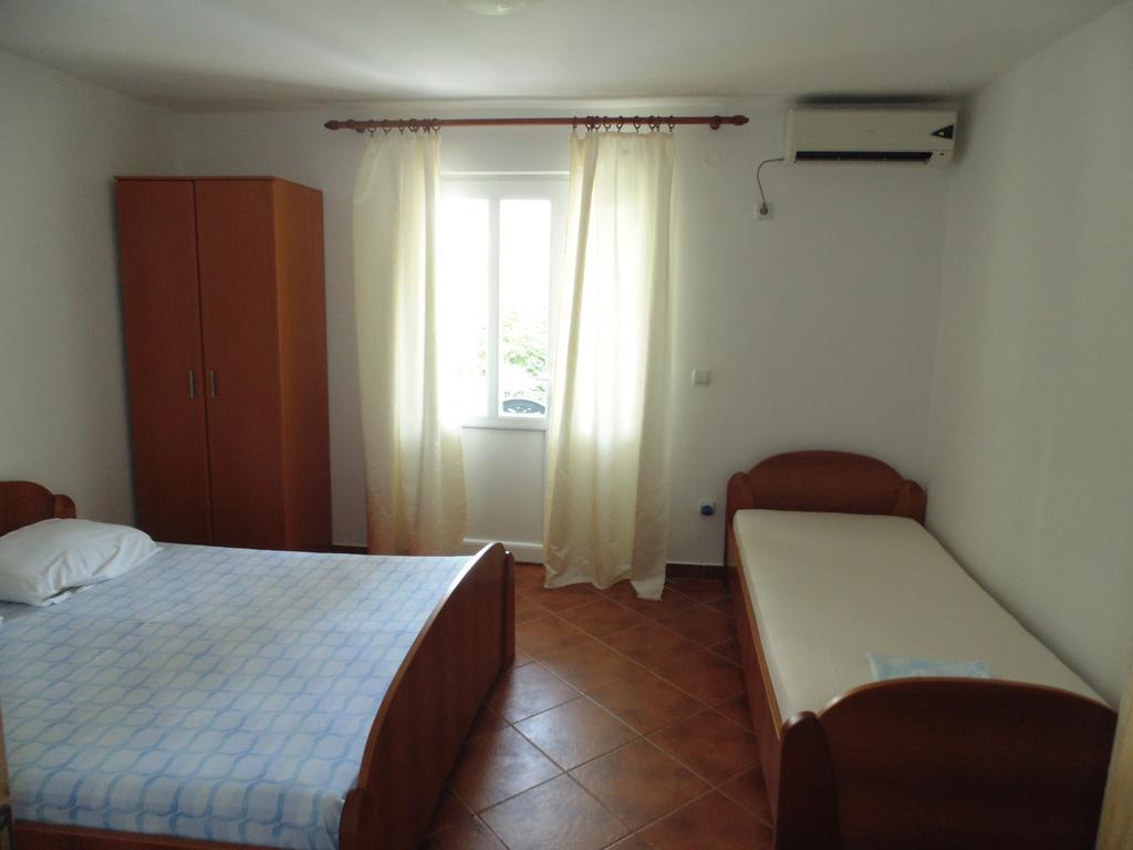 Apartments Macaso Bar Buitenkant foto