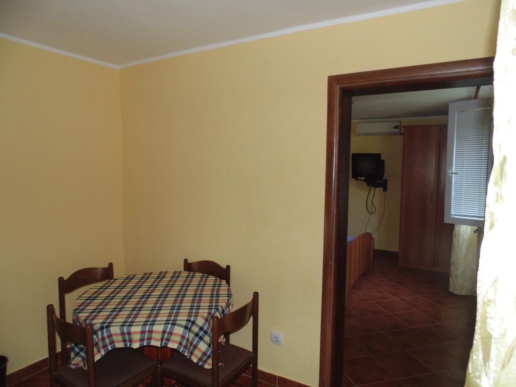 Apartments Macaso Bar Buitenkant foto