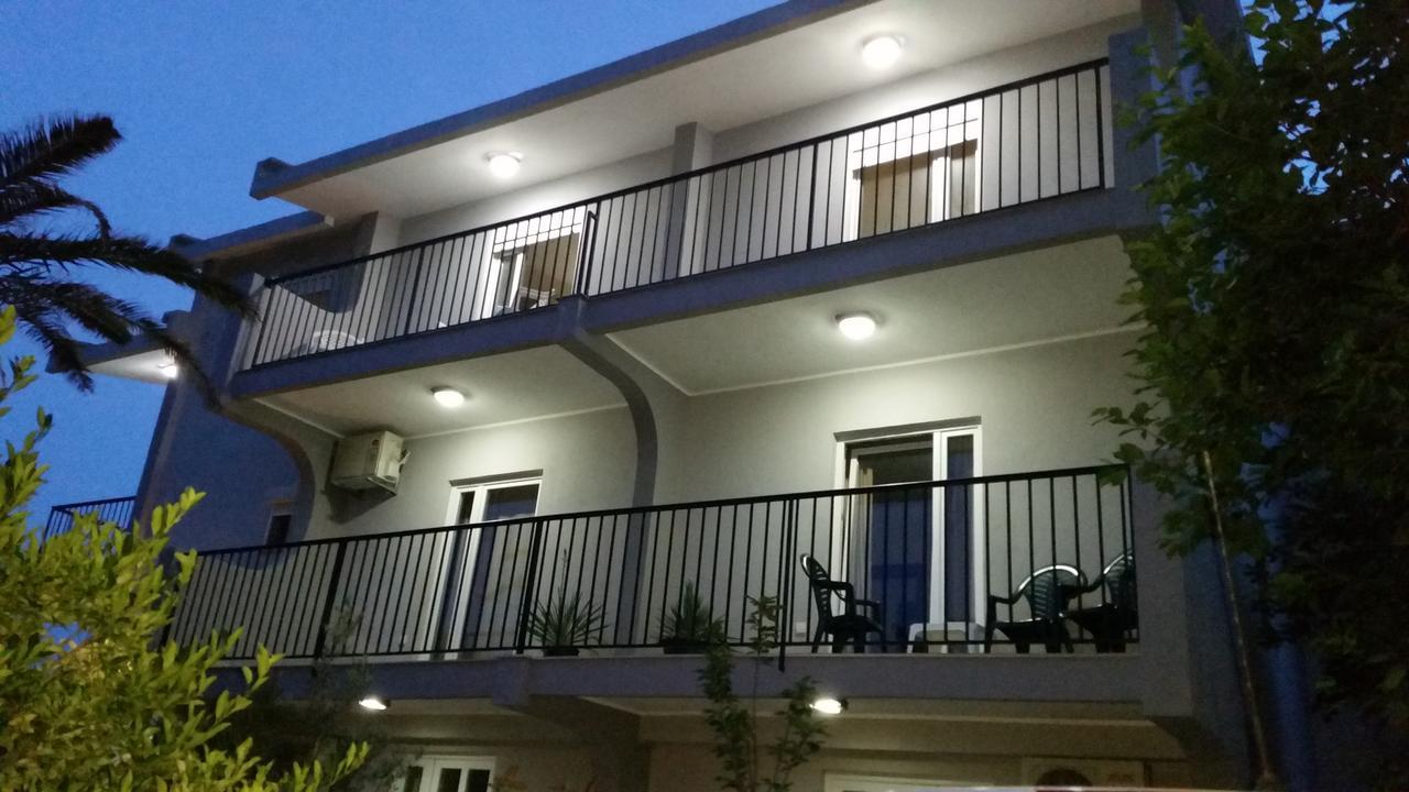 Apartments Macaso Bar Buitenkant foto