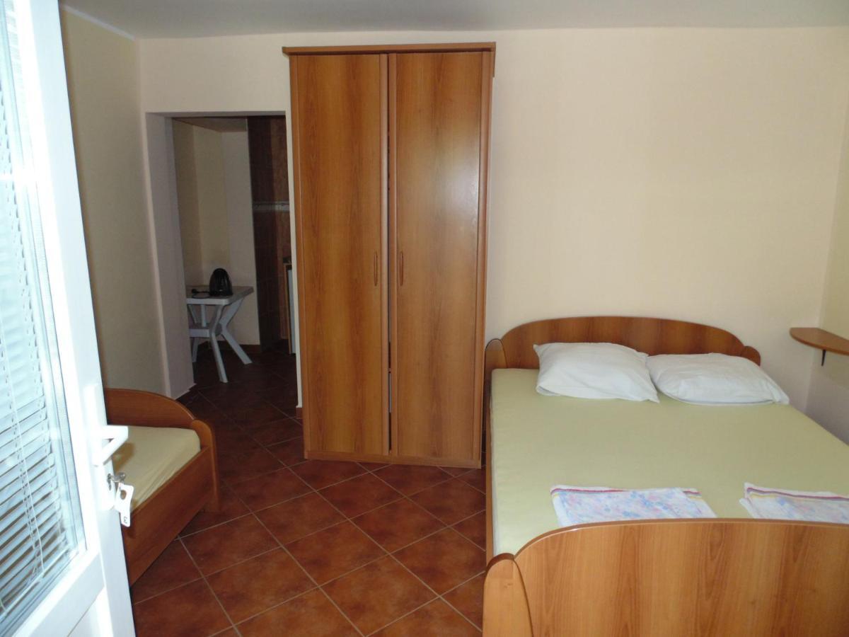 Apartments Macaso Bar Kamer foto