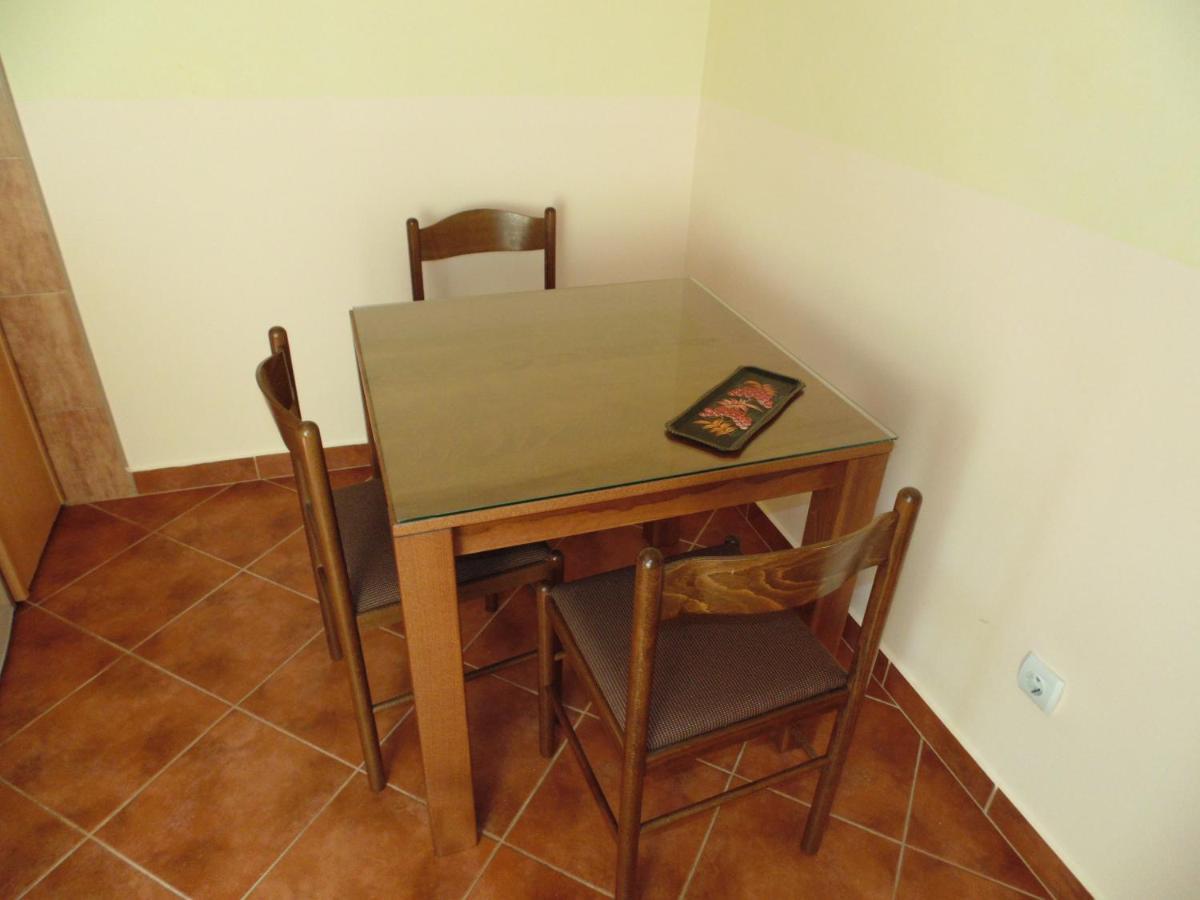 Apartments Macaso Bar Kamer foto